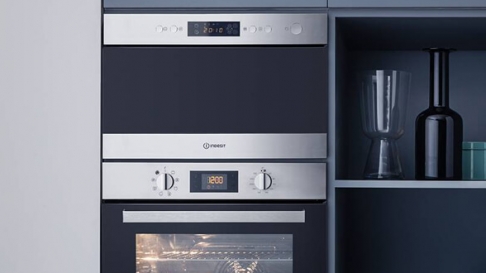 Indesit oven