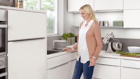 Vrouw in keuken