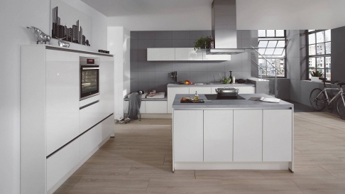 Witte glans keuken
