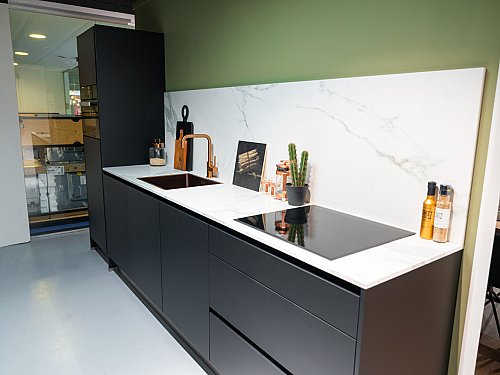 Keukens - IP3150 Impuls Zwart mat