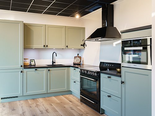 Keukens - SHOWROOMKEUKEN-HOEK-GROEN