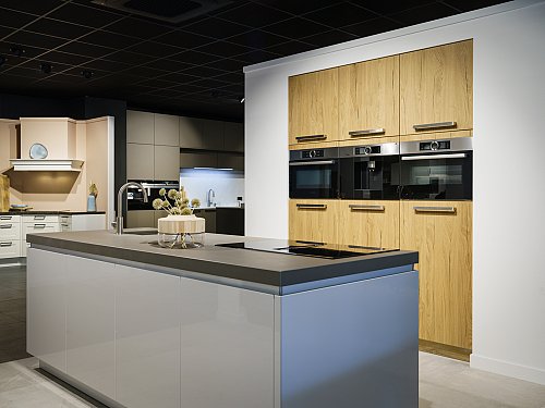 Keukens - SHOWROOMKEUKEN-EILAND-GRIJS