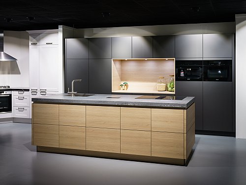 Keukens - Y-Line Organisch glas met eiland
