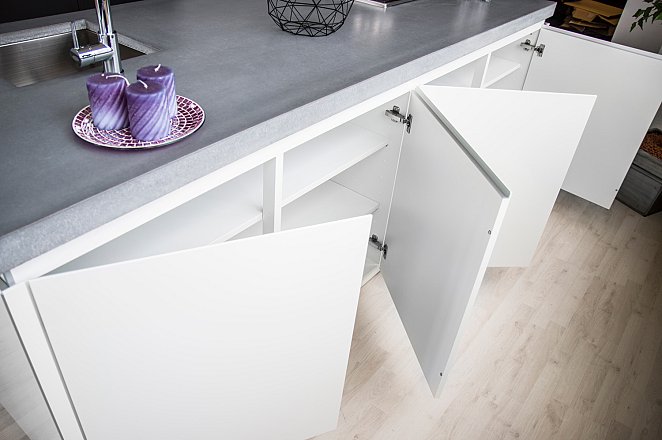 Showroomkeuken L2 - Afbeelding 3 van 13