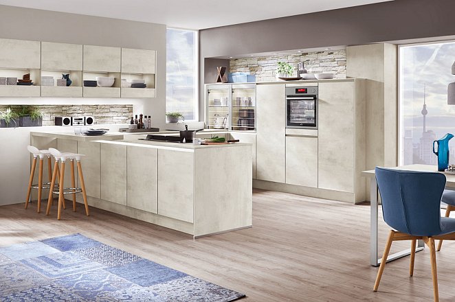 Strakke keuken met eetbar - Afbeelding 1 van 7