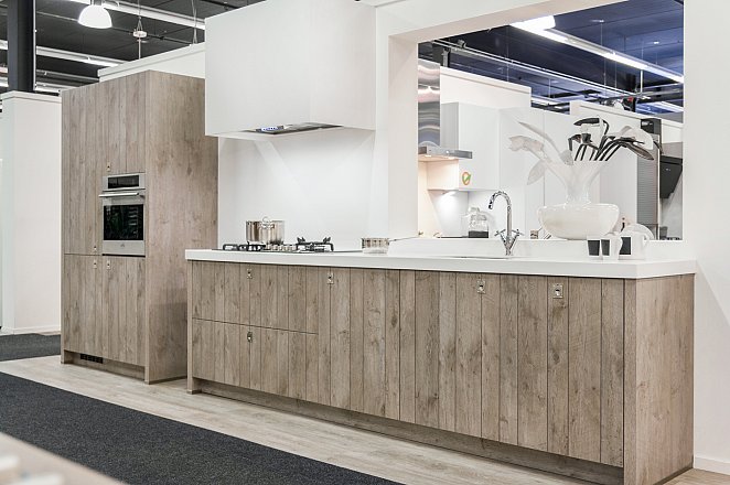 Showroomkeuken - Afbeelding 1 van 2