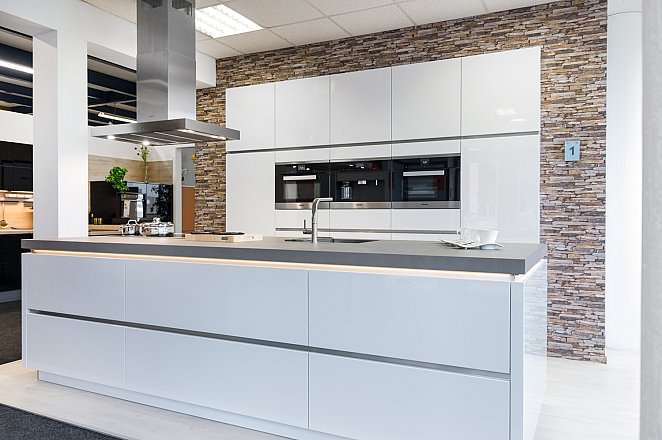 Showroomkeuken L2 - Afbeelding 1 van 9