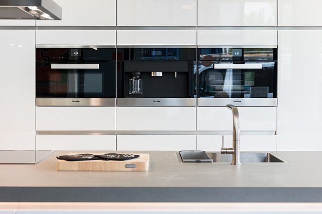 Showroomkeuken L2 - Afbeelding 2 van 9