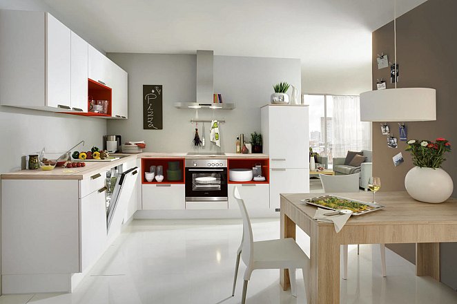 Witte moderne hoekkeuken met kleur accent - Afbeelding 1 van 3