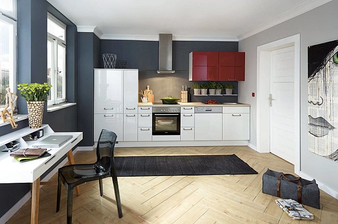 Moderne keuken in rechte opstelling - Afbeelding 1 van 1