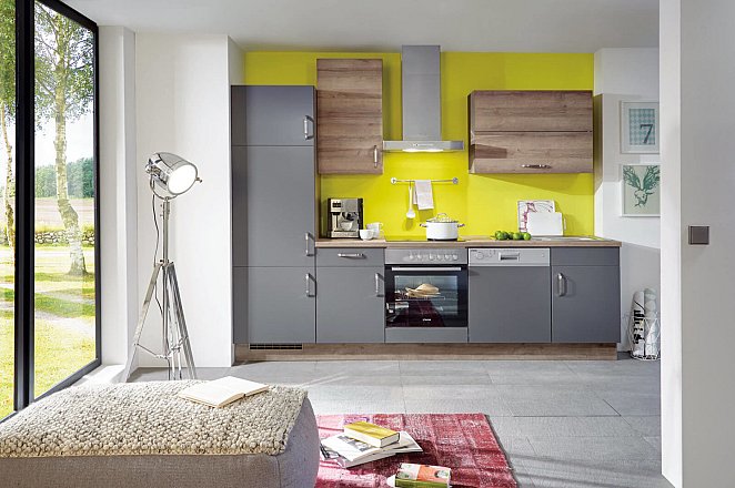 Trendy keuken in rechte opstelling - Afbeelding 2 van 2
