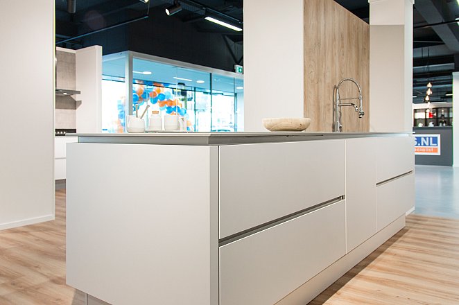 Showroomkeuken  - Afbeelding 2 van 8