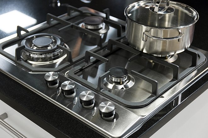 Eilandkeuken in hoogglans wit - Afbeelding 3 van 9