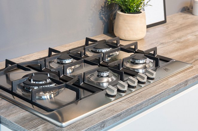 Recht keuken in hoogglans wit - Afbeelding 3 van 9