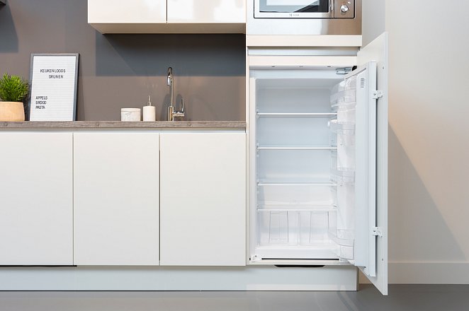 Recht keuken in hoogglans wit - Afbeelding 4 van 9