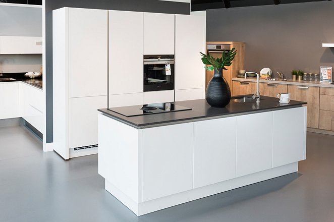 Eilandkeuken - Afbeelding 1 van 6