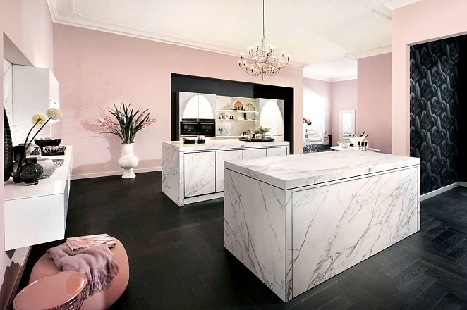 Wit/roze eilandkeuken - Afbeelding 1 van 2
