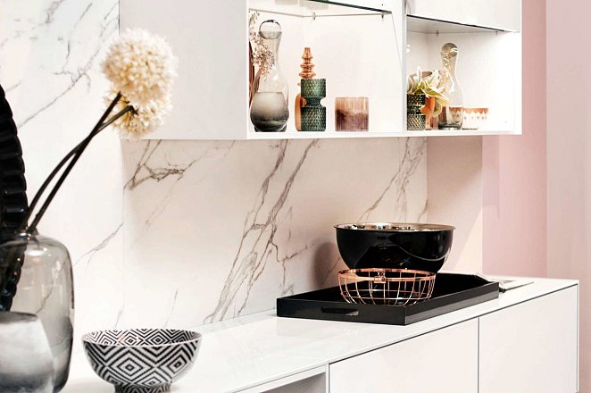 Wit/roze eilandkeuken - Afbeelding 2 van 2