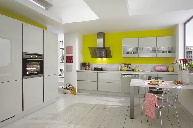 Rechte keuken met kastenwand - Afbeelding 1 van 3