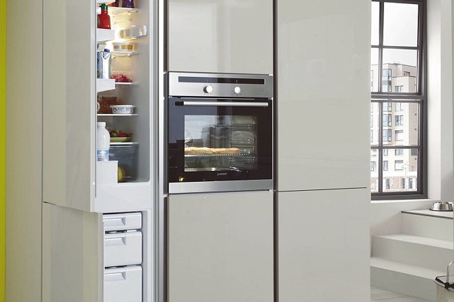 Rechte keuken met kastenwand - Afbeelding 2 van 3
