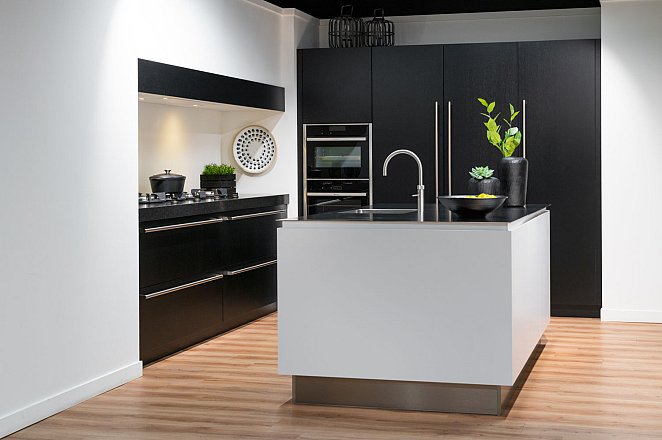 Showroom keuken - Afbeelding 1 van 8