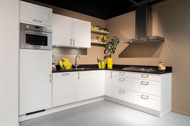 Showroomkeuken  - Afbeelding 1 van 7