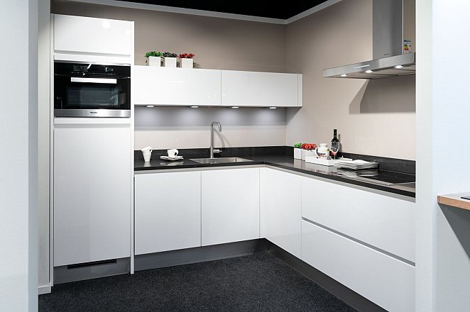 Showroomkeuken - Afbeelding 1 van 7