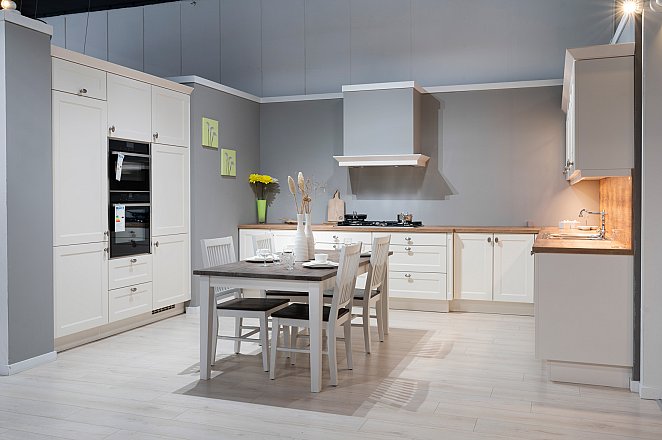 Showroomkeuken L2 - Afbeelding 1 van 1