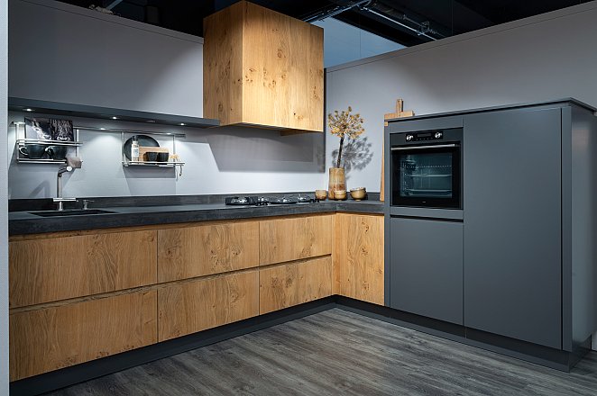 Showroomkeuken - Afbeelding 1 van 8
