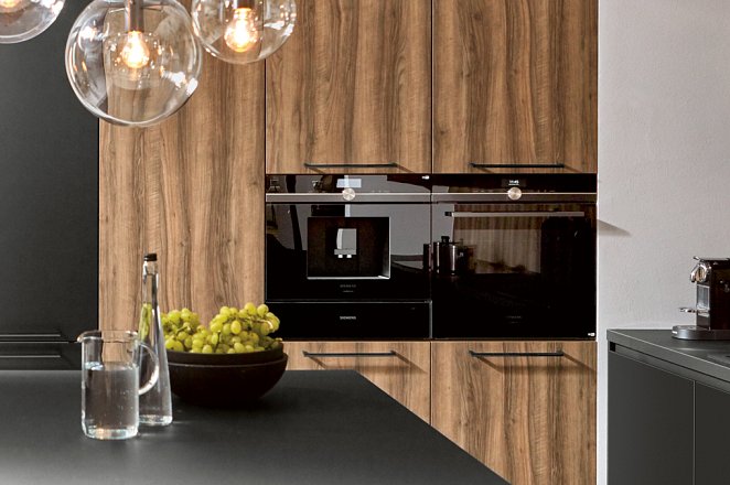 T-Keuken met kastenwand - Afbeelding 2 van 3