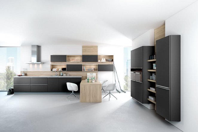 Moderne keuken in mat zwart en hout - Afbeelding 1 van 1