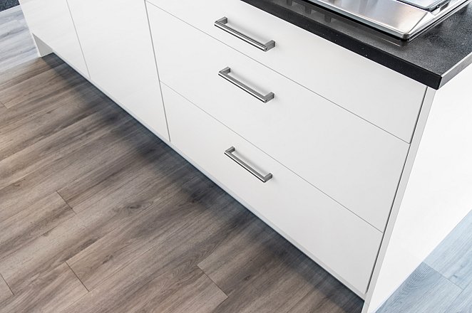 Witte Eilandkeuken met Kastenwand - Afbeelding 6 van 7