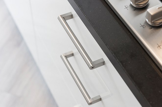 Witte Eilandkeuken met Kastenwand - Afbeelding 5 van 7