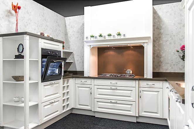 Showroomkeuken L2 - Afbeelding 1 van 10
