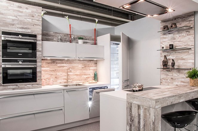 Showroomkeuken L2 - Afbeelding 1 van 7