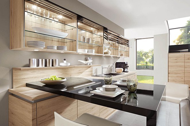 Moderne ruime keuken met kookeiland - Afbeelding 4 van 5