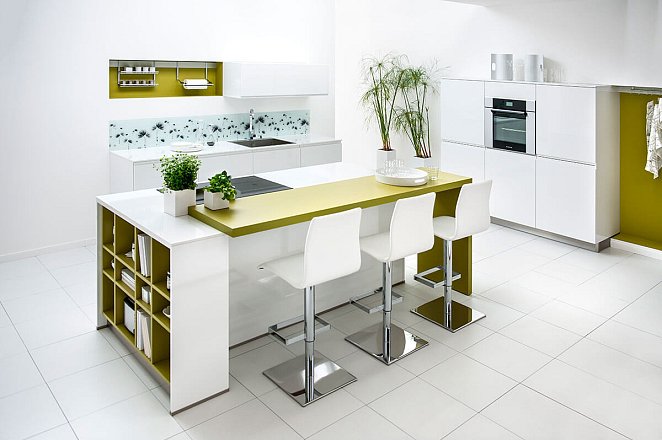 Greeploze keuken in hoogglans wit - Afbeelding 1 van 1