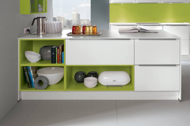 Strakke keuken met eiland - Afbeelding 2 van 3