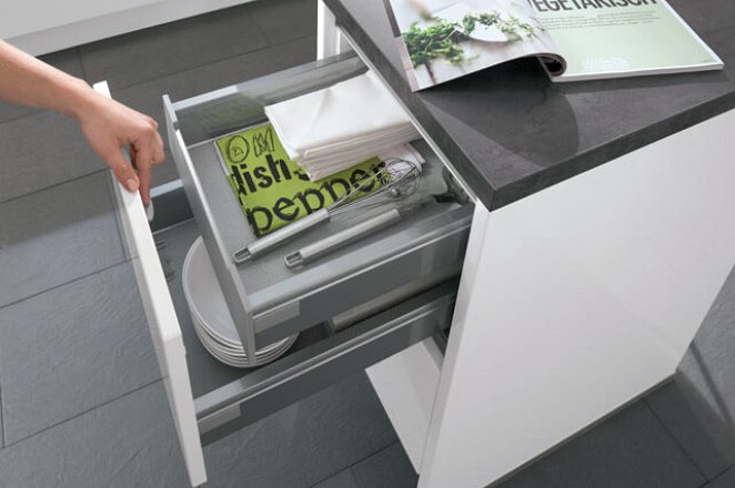 Greeploze keuken in hoogglans wit - Afbeelding 4 van 4