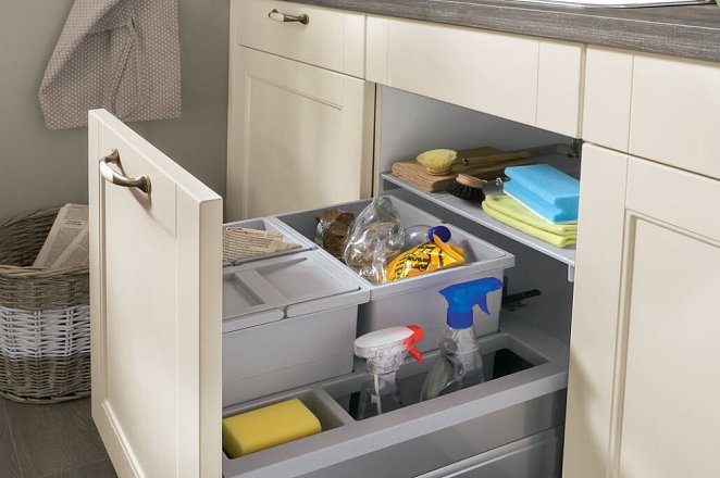 Landelijke keuken in klassiek vanille - Afbeelding 3 van 6